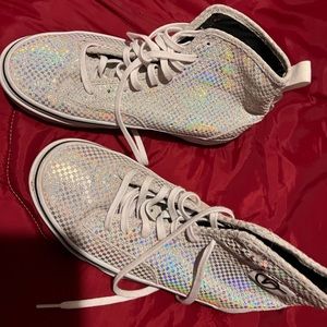 Holographic Vans